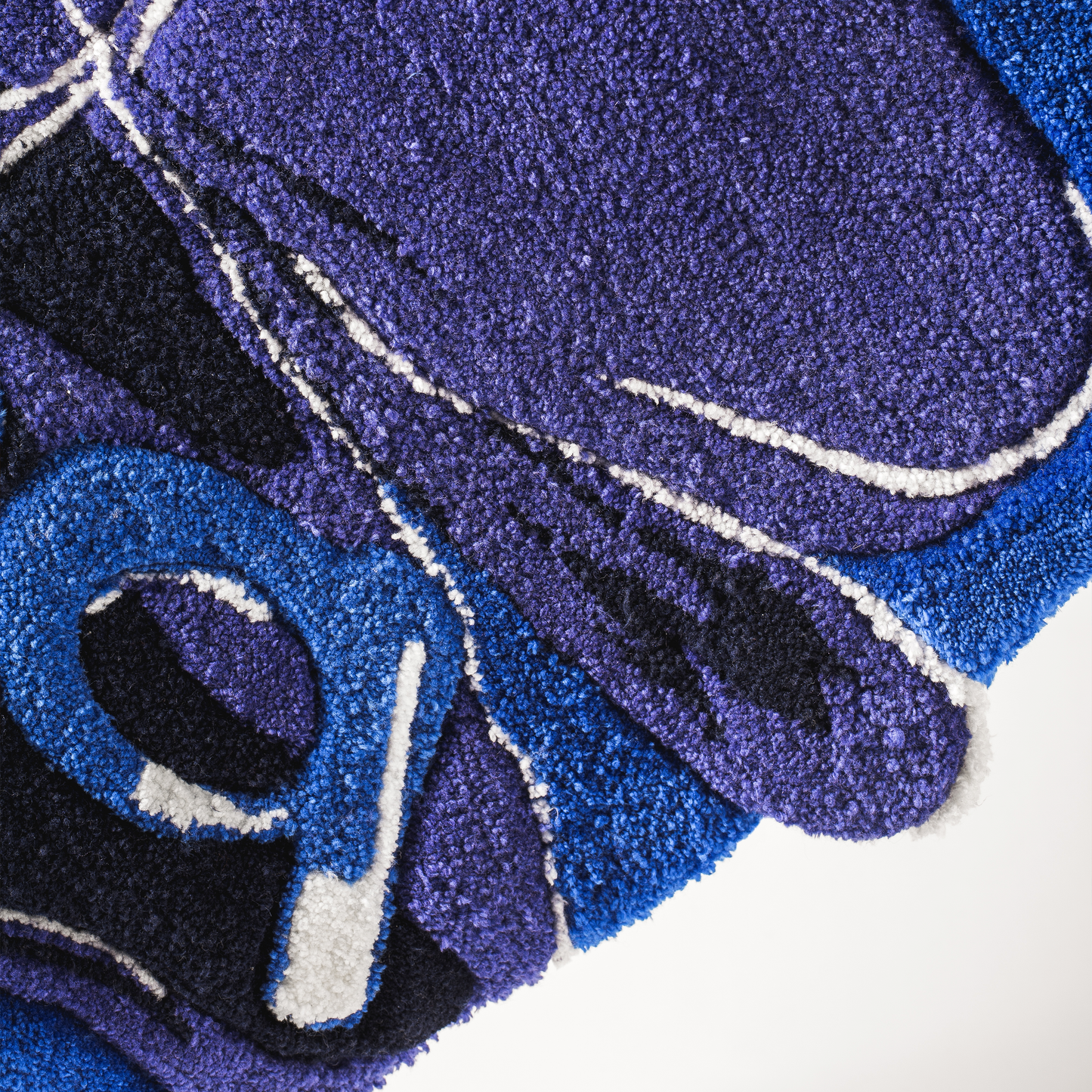 PORTE BONHEUR RUG BY POLINE